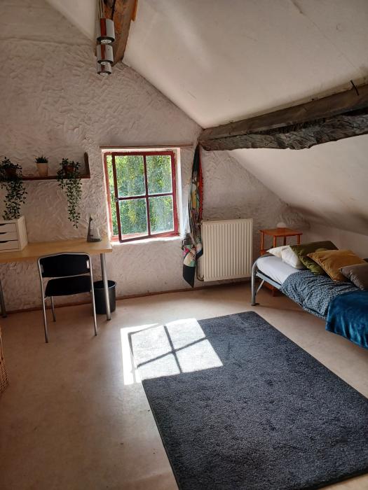 与房东合租 16 m² 在 Louvain-La-Neuve La Baraque