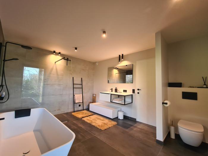 SALLE DE BAIN privée