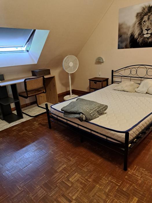 单人间 80 m² 在 Louvain-La-Neuve Wavre