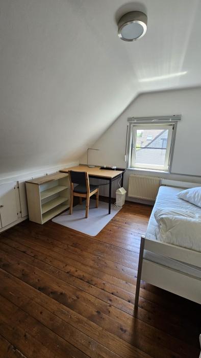 与房东合租 12 m² 在 Louvain-La-Neuve Ottignies