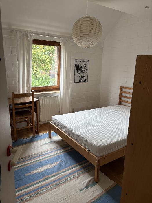 Room in owner's house 12 m² in Louvain-La-Neuve Les Bruyères
