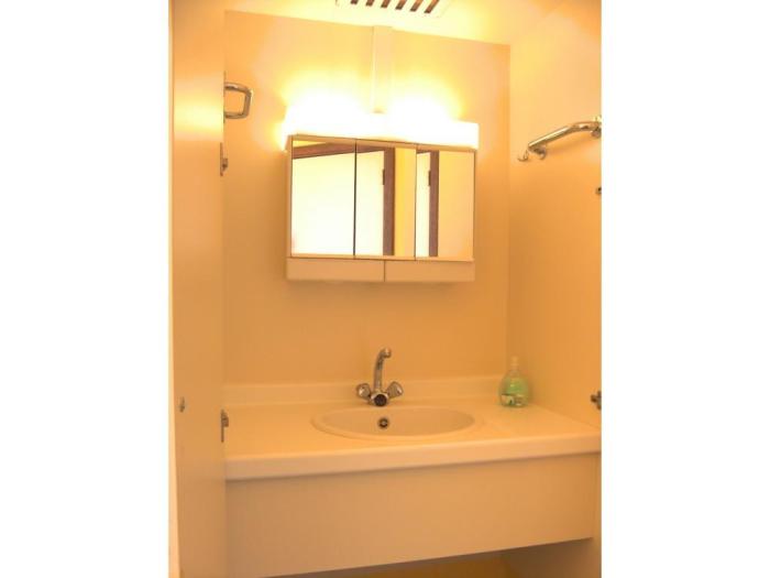 Lavabo encastré