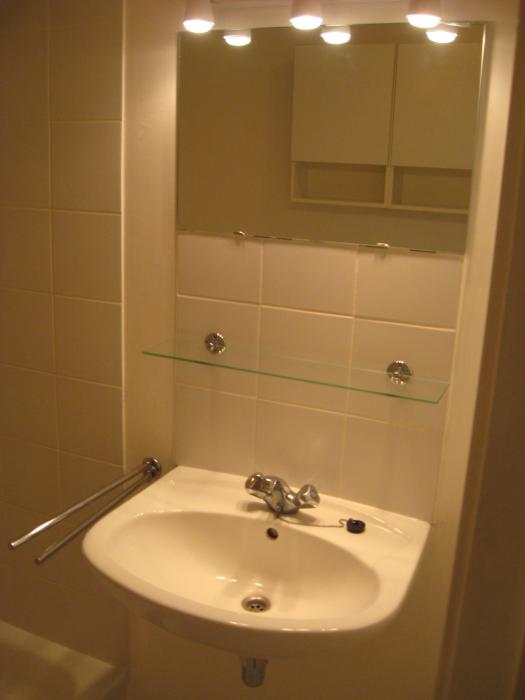 Lavabo dans salle de bains