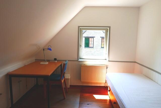 Room in owner's house 12 m² in Louvain-La-Neuve Ottignies