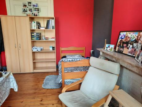 Room in owner's house 25 m² in Louvain-La-Neuve Ottignies