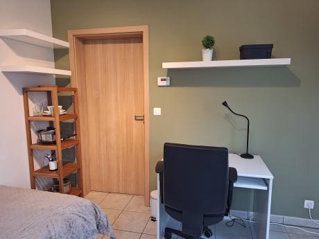 Room in owner's house 9 m² in Louvain-La-Neuve Ottignies