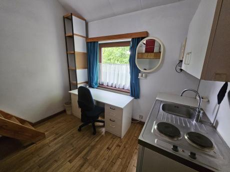 与房东合租 16 m² 在 Louvain-La-Neuve Biéreau