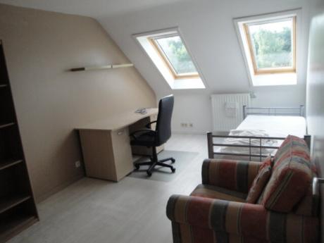 Room in owner's house 15 m² in Louvain-La-Neuve Les Bruyères