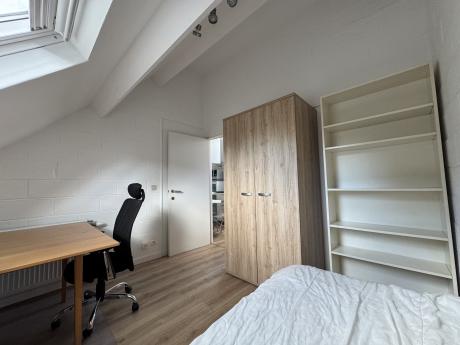 Room in owner's house 12 m² in Louvain-La-Neuve L'Hocaille