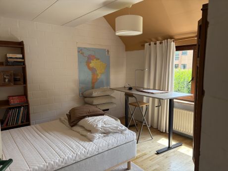 Kot bij bewoner 15 m² in Louvain-La-Neuve Les Bruyères