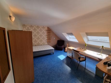Room in owner's house 24 m² in Louvain-La-Neuve Les Bruyères