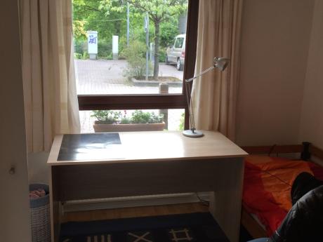 与房东合租 12 m² 在 Louvain-La-Neuve Les Bruyères